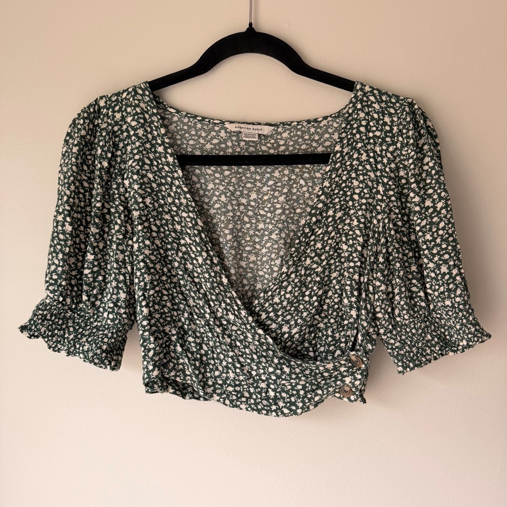 American Eagle Outfitters Green Floral Blouse
